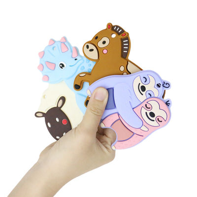 Silicone personnalisé par bébé coloré Teether avec le cheval Dino Shape de moutons