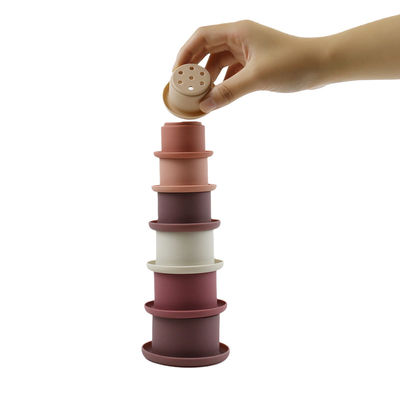 Silicone éducatif empilant des tasses pour faire ses dents les blocs constitutifs