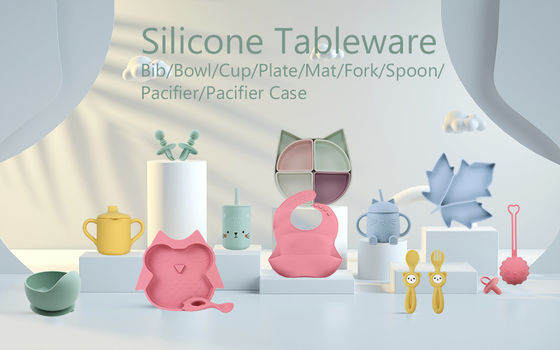 Le bébé en gros Geschirr a mené le produit de alimentation d'ensemble de vaisselle de bébé de silicone de plat de cuvette de cuillère de cuvette de cuillère de bavoir de silicone de sevrage