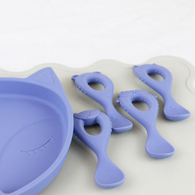 Cuillère de silicone de catégorie comestible de cuillère de bébé de nouveau venu avec les enfants écologiques d'enfant en bas âge alimentant à bébé la cuillère animale de silicone de style