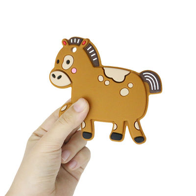 Silicone personnalisé par bébé coloré Teether avec le cheval Dino Shape de moutons