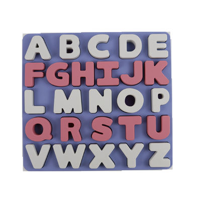 Puzzle de silicone d'enfants de catégorie comestible avec la forme d'alphabet de lettres