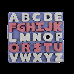 Puzzle de silicone d'enfants de catégorie comestible avec la forme d'alphabet de lettres