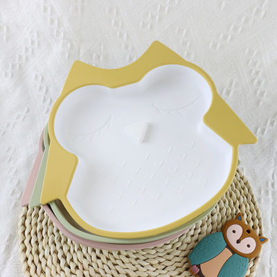 Plat de alimentation de silicone infantile libre de BPA imperméable avec le fond d'aspiration