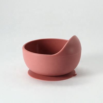 La cuvette durable de silicone de couleurs multi a placé doucement flexible pour l'alimentation de bébé