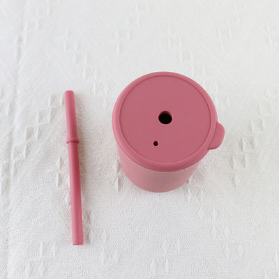 Le rond multiple de tasse d'enfants de silicone de couleur forment la preuve libre de flaque de BPA pour le nourrisson