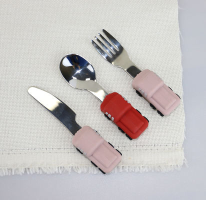 Fourche en acier inoxydable de couleur adaptée aux besoins du client avec la poignée de silicone de forme de voiture