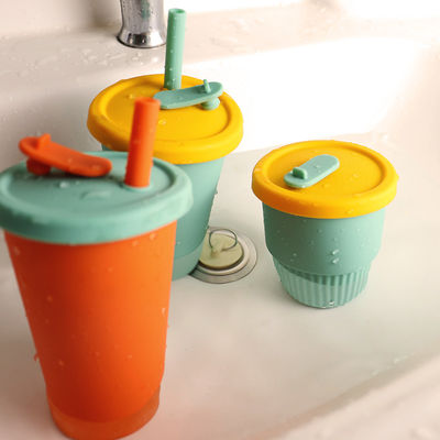 Tasse portative d'enfants de silicone de preuve chaude pour le jus 300ml 350ml de lait de thé