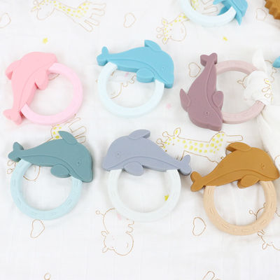 Forme de Teether Toy With Penguin Unicorn Raccoon de bébé de silicone de bande dessinée