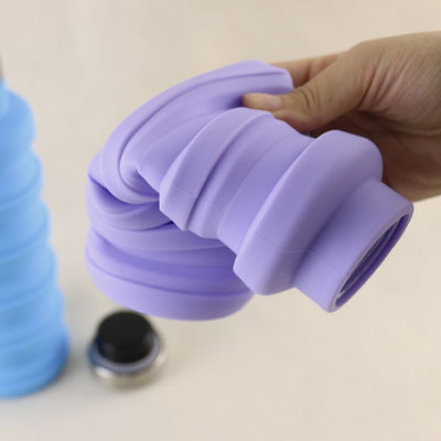 Logo Silicone Water Bottle Foldable fait sur commande pour le transport extérieur