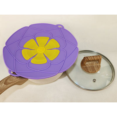 Le double de Pan Lid Cover Reusable With de silicone de catégorie comestible accroche pour la cuisson