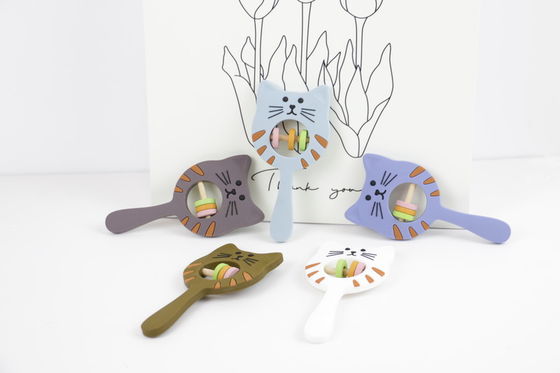 Silicone libre Teether de BPA pour faire ses dents les jouets apaisants de hochet de silicone de catégorie comestible de soin de bébé