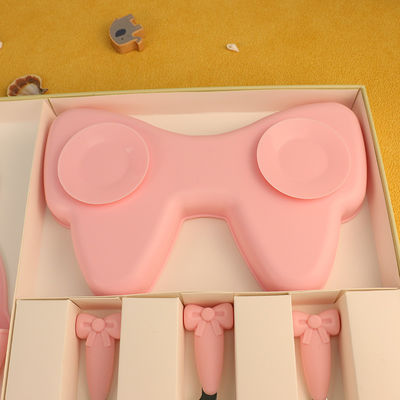 L'enfant en bas âge sûr coloré multi de micro-onde de silicone plaque avec l'ensemble de alimentation de fille de noeud d'arc