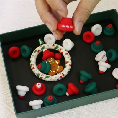 Les perles en silicone O Ring sont sûres et non toxiques Chapeau de Noël en silicone 3D Perles pour enfants enfants stylo à perles bricolage