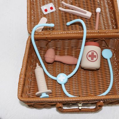 Des jouets médicaux en silicone pour bébé personnalisés comme image parfaite pour le développement sensoriel