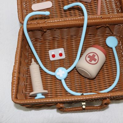 Des jouets médicaux en silicone pour bébé personnalisés comme image parfaite pour le développement sensoriel