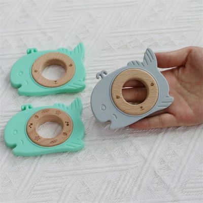 Détecteur de dents de bébé en silicone multifonctionnel avec anneau en bois à motifs animaux
