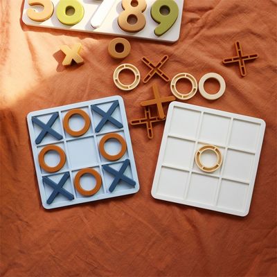 MOQ 50 Sets Silicone XO Tic Tac Toe Puzzle Logo personnalisable Couleurs BPA Gratuit Certificat CE Jouets en silicone