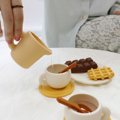 Les enfants font semblant d'être à la maison Jouer à la théière Ensemble de jouets en silicone