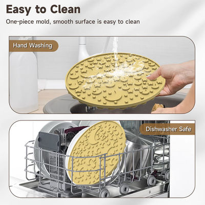 Conception de labyrinthe personnalisée pour les chiens amusants à l'extérieur Chiens léchant de la nourriture Puzzle Bowls Silicone sans BPA Pet Slow Feeder Dog Bowl Plate