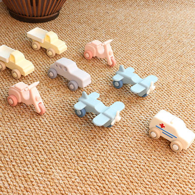 Jouets Voiture & Avion Montessori en Silicone Souple – Jouets Évolutifs Non Toxiques pour Bébés