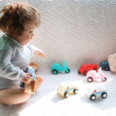 Jouets Voiture & Avion Montessori en Silicone Souple – Jouets Évolutifs Non Toxiques pour Bébés