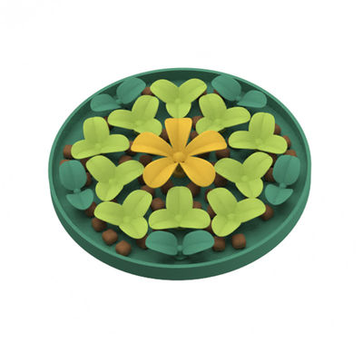 Produits pour animaux de compagnie en silicone personnalisés Fleur mignonne motif silicone Pet Dog Food Feeding Mat Silicone Slow Feeder Licking Pad Tapis de nourriture pour chien