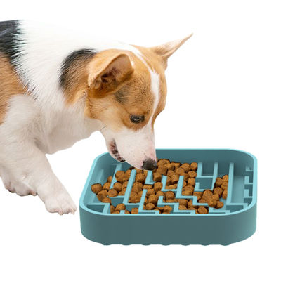 Pour les animaux de compagnie, le labyrinthe est mignon. Le modèle est en silicone.