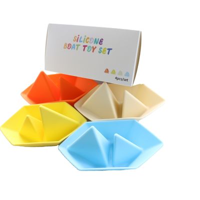 Nouveau arrivée BPA sécurisé silicone jouets de bain bateau facile à nettoyer les enfants jouent jouets de bain éducatif silicone bain garçons