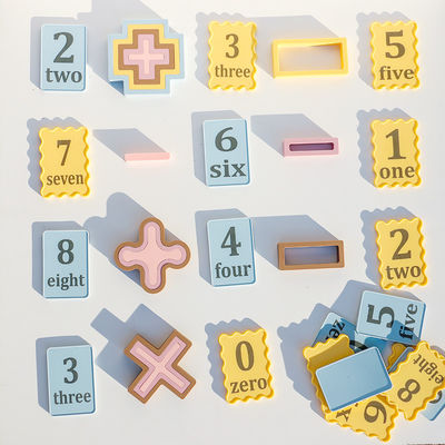 Jouets en silicone personnalisés OEM ODM pour bébés imprimés avec un numéro laser petit tableau 10pcs paquet pour les enfants jeux éducatifs
