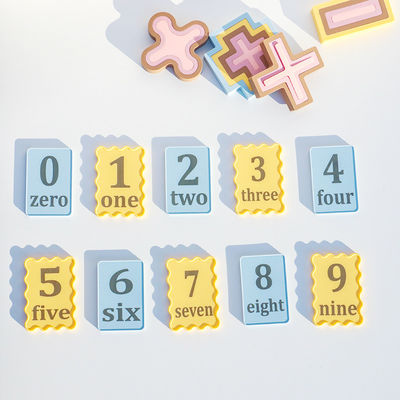 Jouets en silicone personnalisés OEM ODM pour bébés imprimés avec un numéro laser petit tableau 10pcs paquet pour les enfants jeux éducatifs
