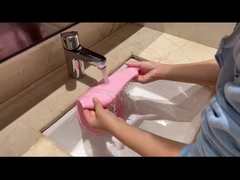 Bavoir personnalisé mou libre de silicone de BPA, bavoirs imperméables de receveur de nourriture de silicone